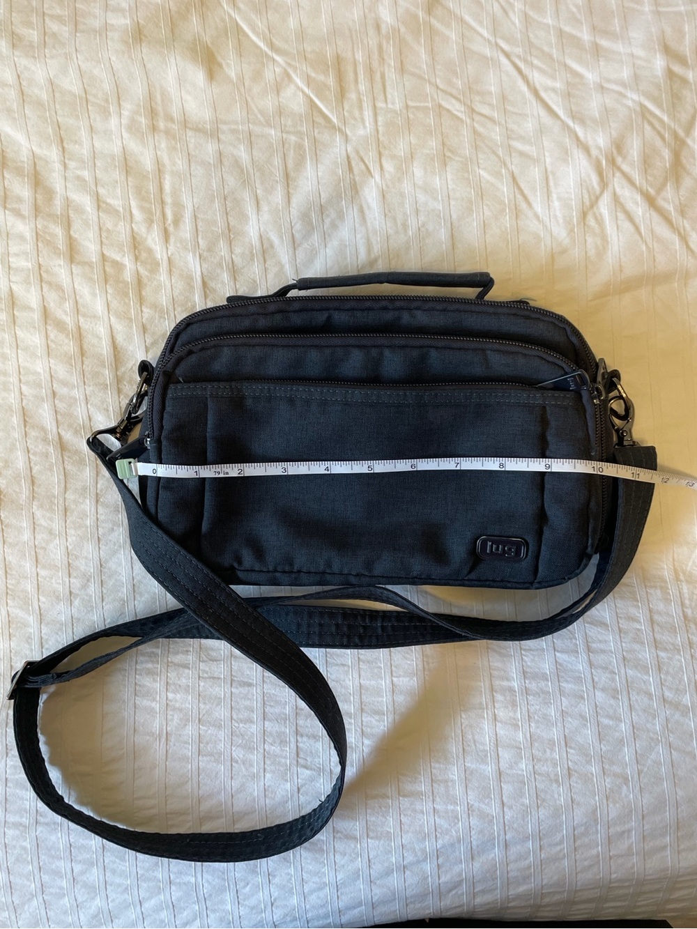 LUG- Scoop Crossbody - Picture 5 of 7